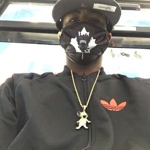 Meet your Posher, Layton